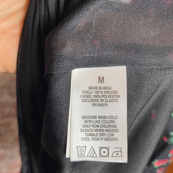 NWT Aeropostale Black Floral Smocked Mini Dress Size M | Rose Print Sundress - Picture 11 of 11